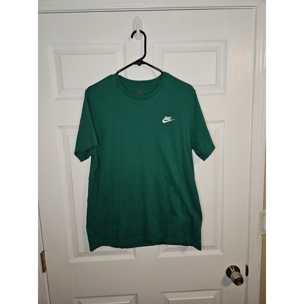 Nike T Shirt Mens Size L Large The Nike Tee Sportswear Green Cotton Short Sleeve